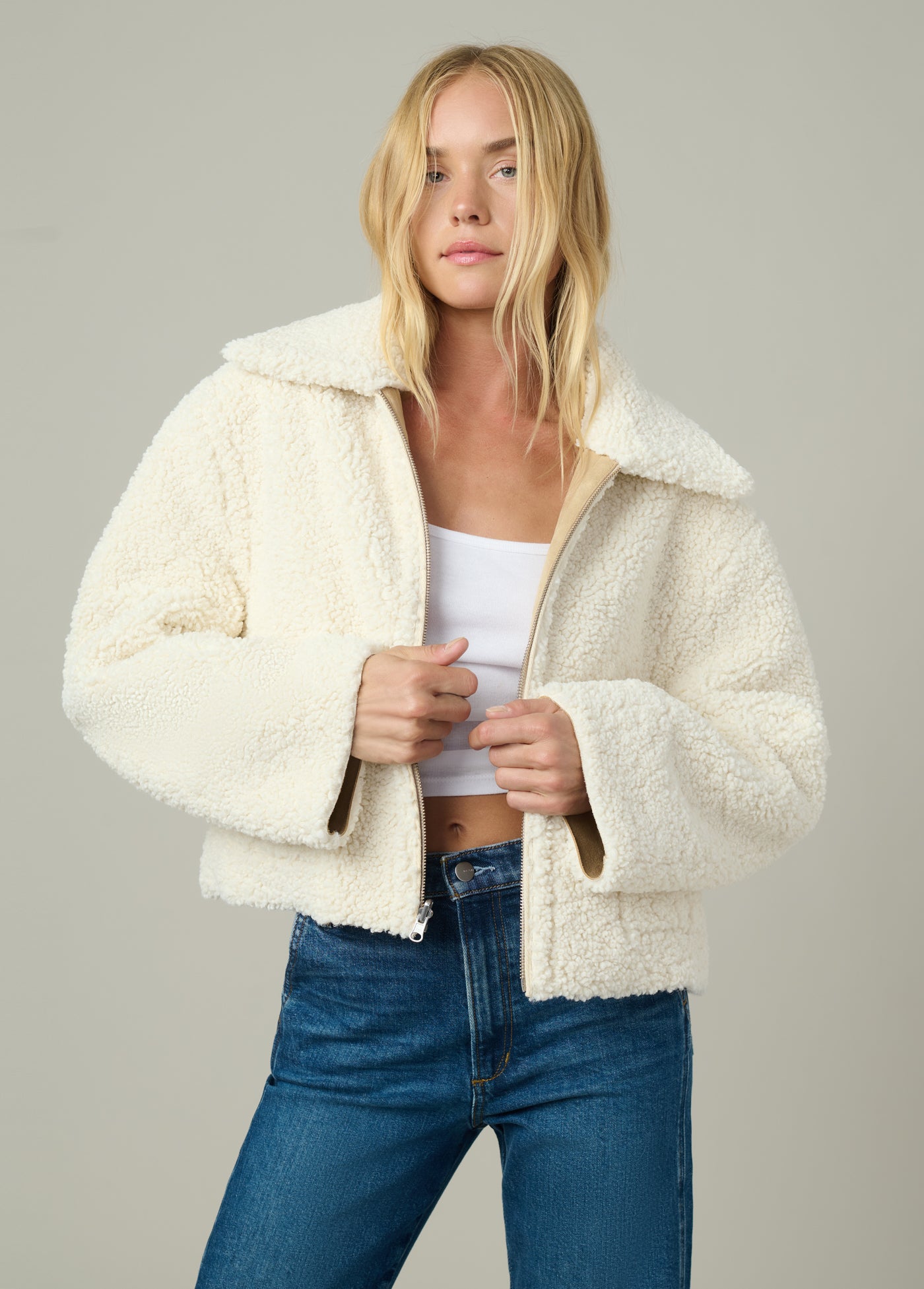 5417c223-1d22-43a6-9e68-