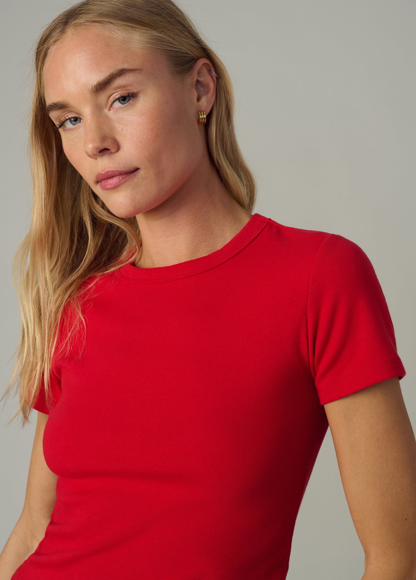 (取寄) ジョーズジーンズ レディース ザ ベイビー ティー Joe's Jeans women The Baby Tee Cherry Red THE BABY TEE – Joe's® Jeans