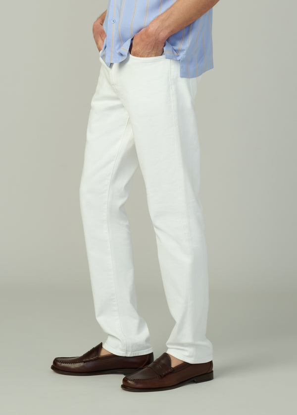 CLEAN WHITE