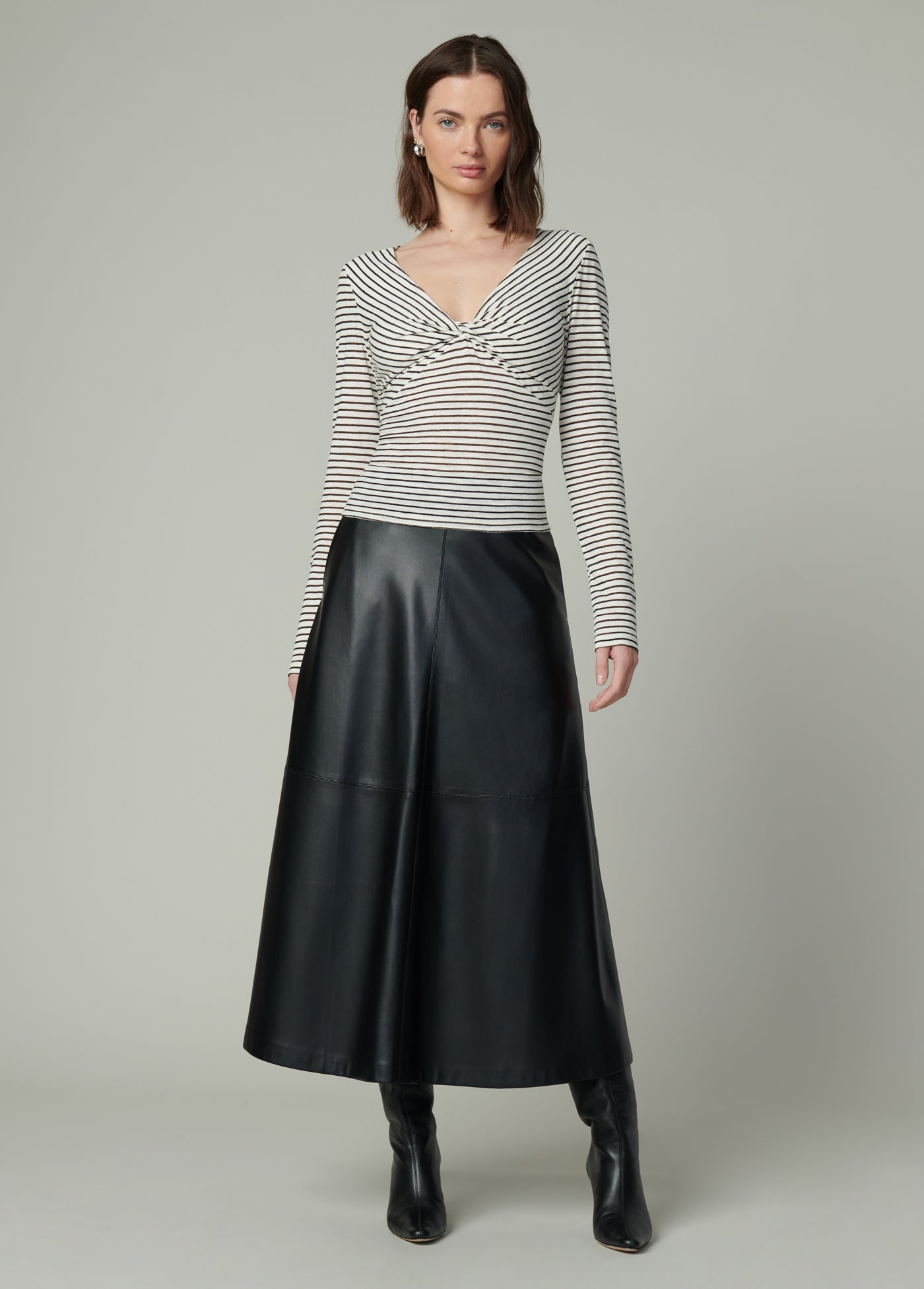 THE AVA STRIPE TWIST V NECK TOP – Joe's® Jeans