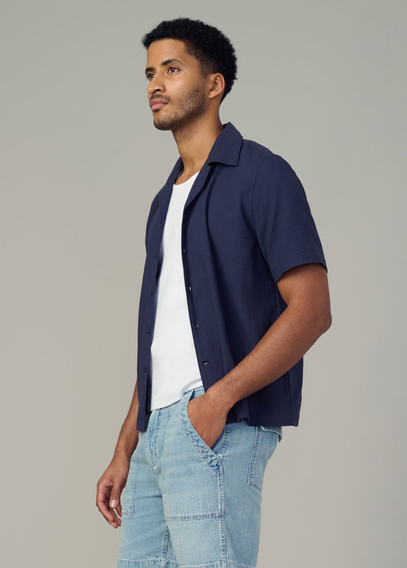 JACK & JONES Herren Kurzarmhemd Joreaster Palma – Seersucker-Stoff, Luftig, Regelmäßige Passform