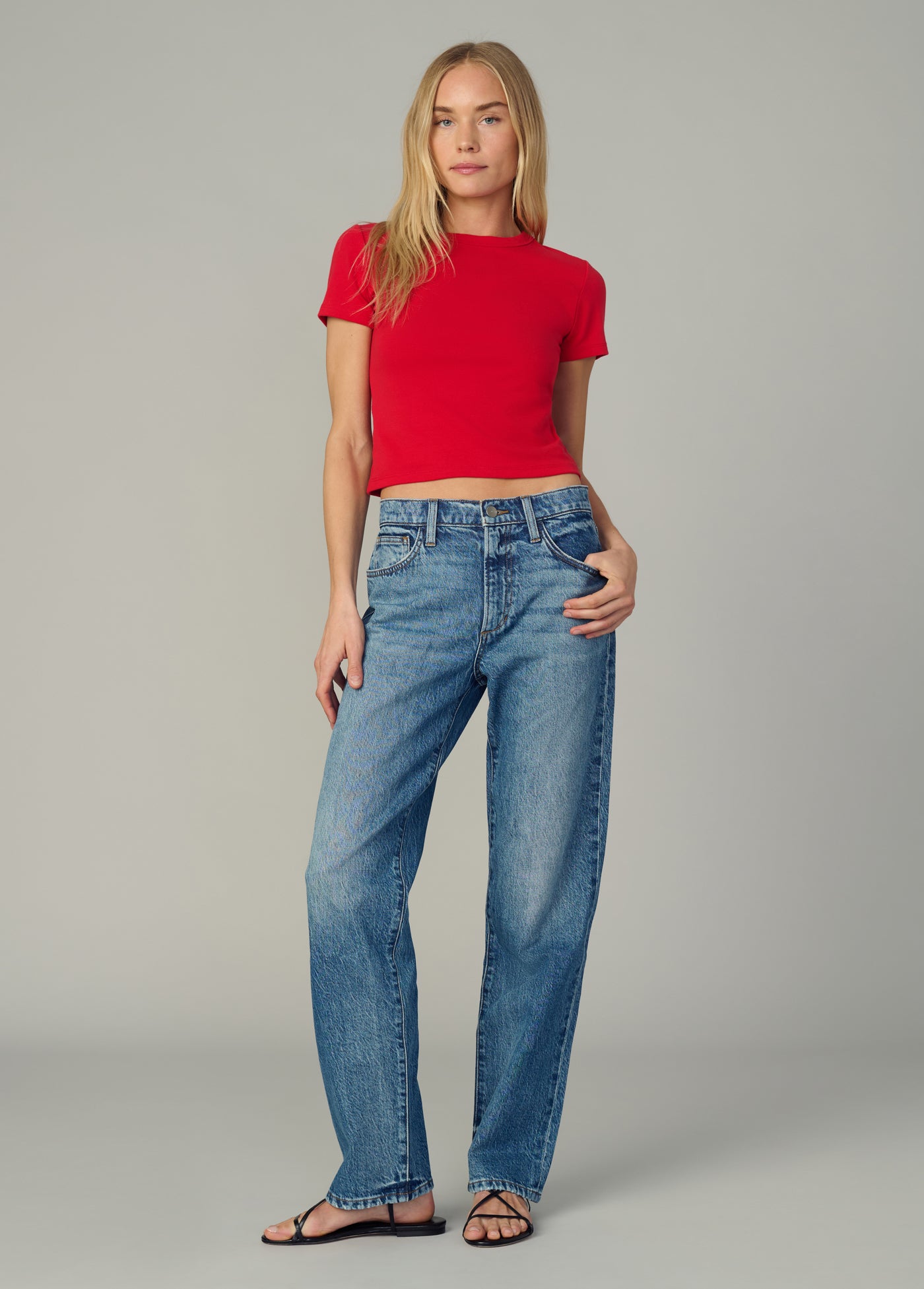 (取寄) ジョーズジーンズ レディース ザ ベイビー ティー Joe's Jeans women The Baby Tee Cherry Red THE BABY TEE – Joe's® Jeans
