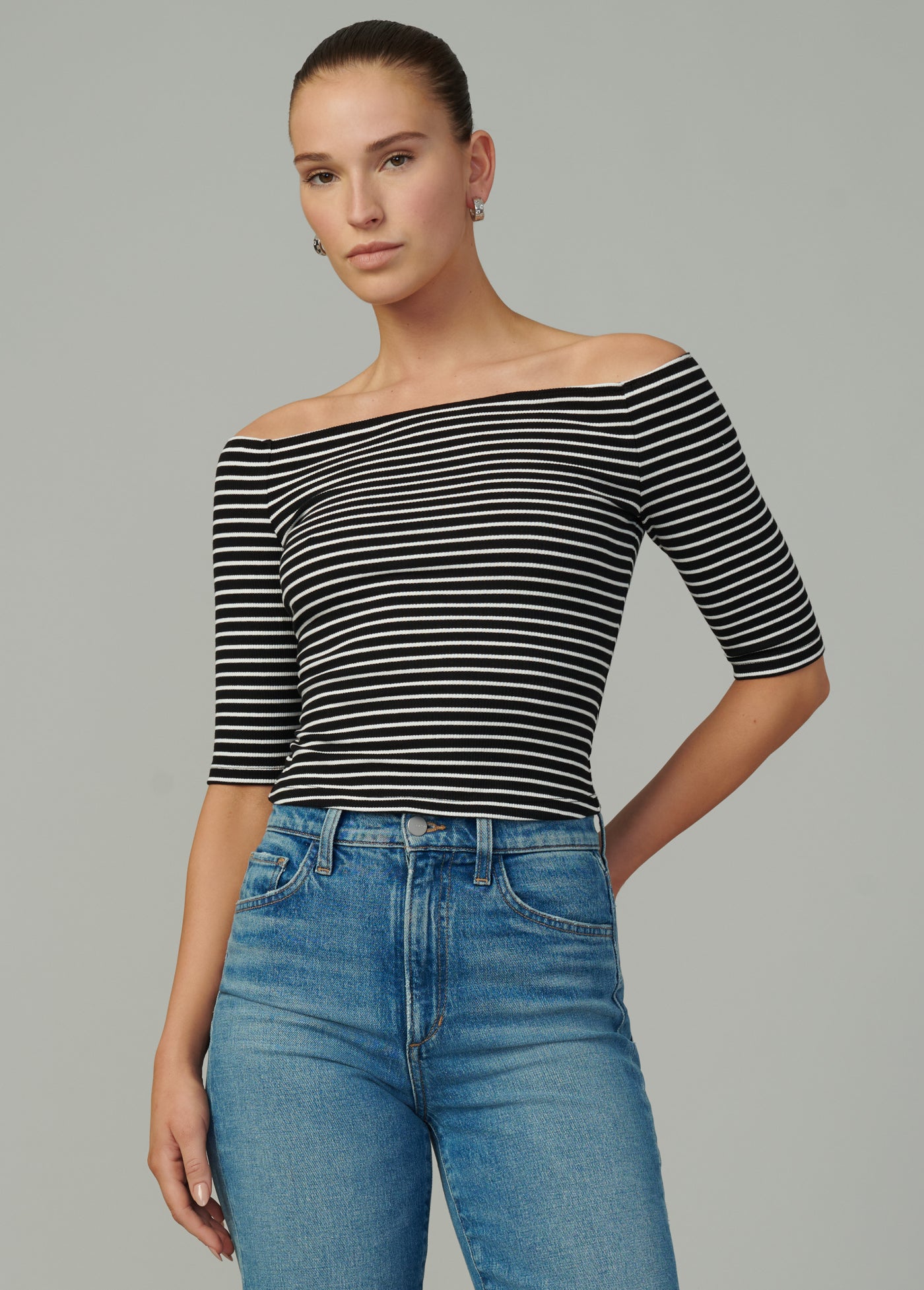 トップス s/e/o OFF-SHOULDER STRIPE T-SHIRT Striped Off The Shoulder T-Shirt | GU US