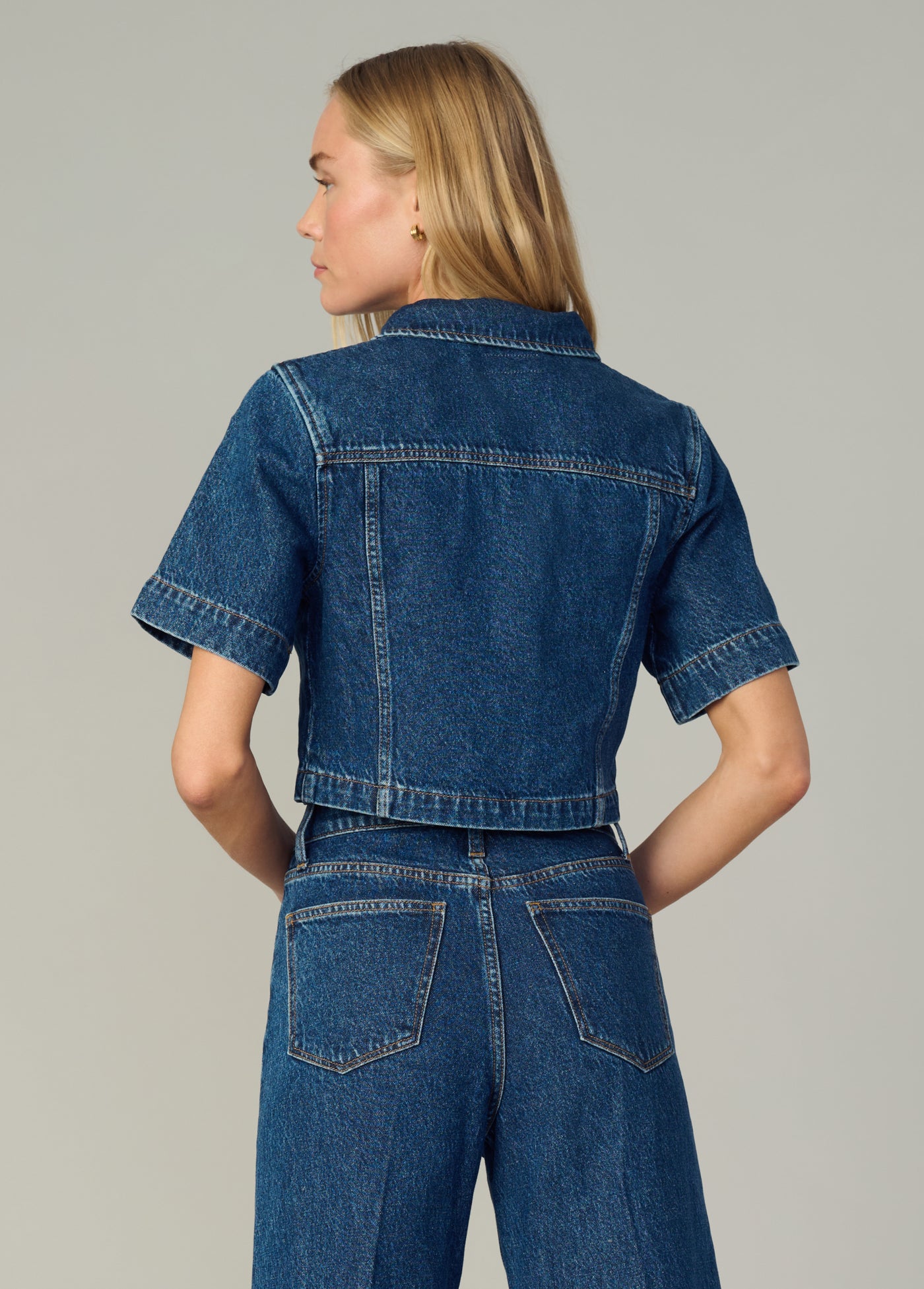 (取寄) ジョーズジーンズ レディース デニム トラッカー ショート スリーブ トップ Joe's Jeans women Denim Trucker Short Sleeve Top Lively DENIM TRUCKER SHORT SLEEVE TOP – Joe's® Jeans