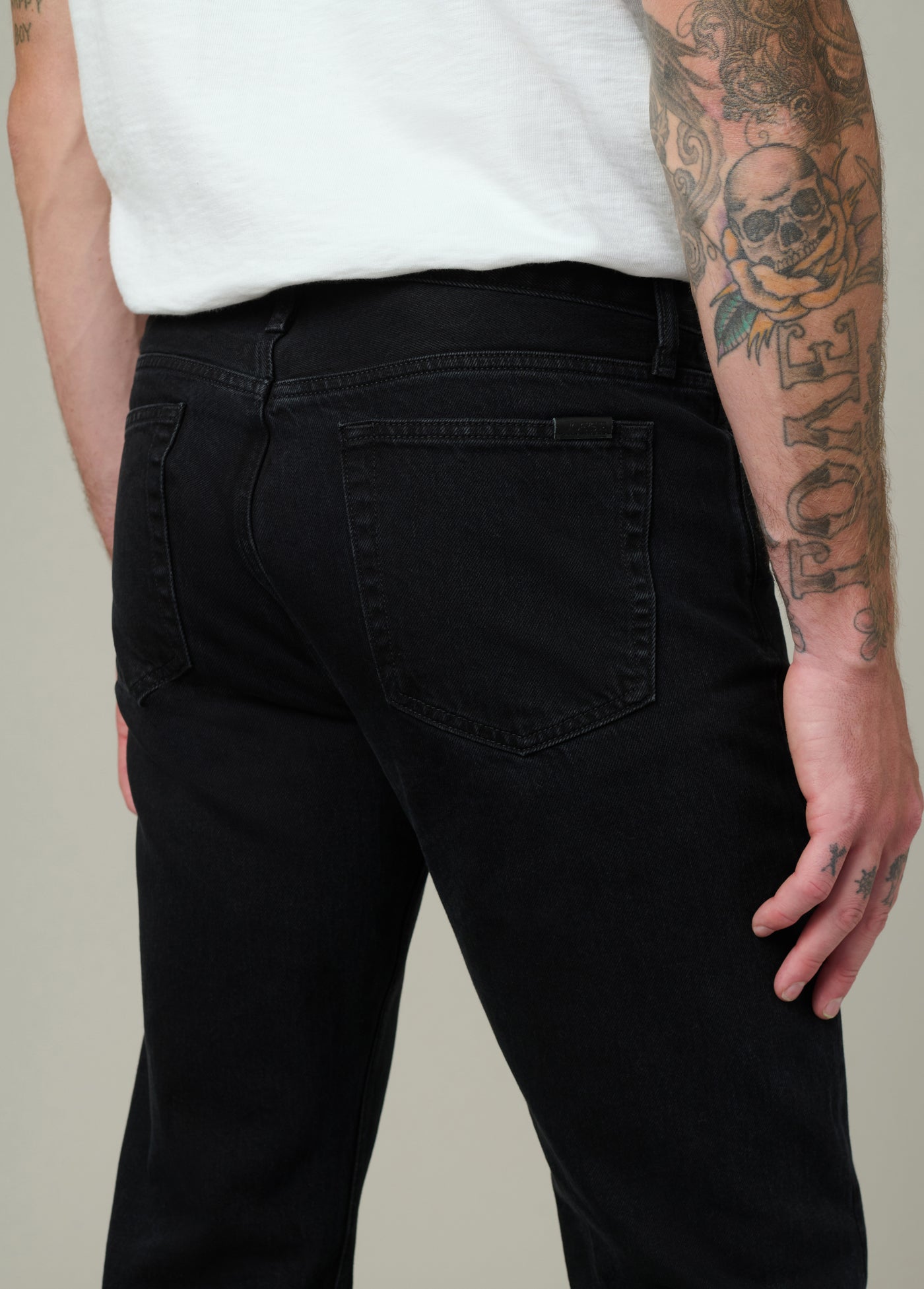 THE SLIM STRAIGHT 32 – Joe's® Jeans