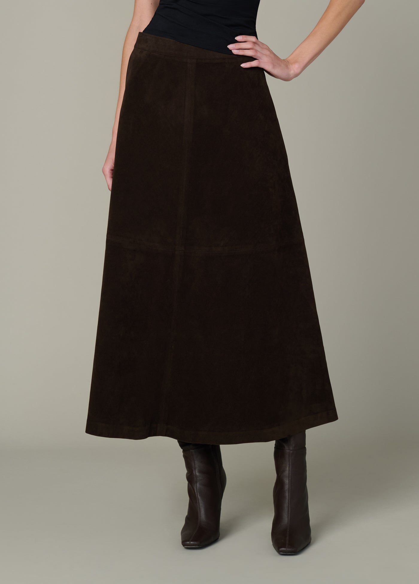 Tavi Vegan Suede Skirt Dark Chocolate | Chic women's Skirts
