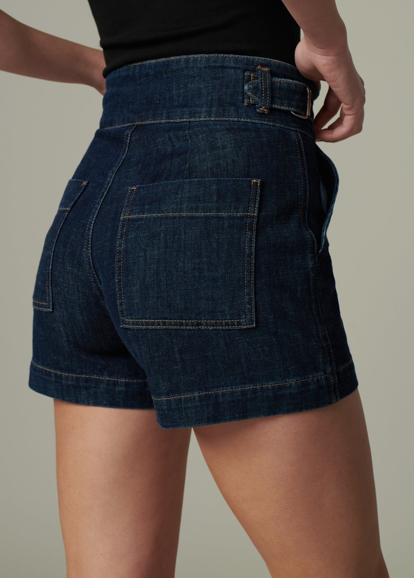 THE DOUBLE BUCKLE SAILOR SHORT – Joe's® Jeans - Main Image