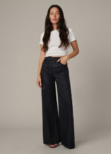 THE MIA PETITE