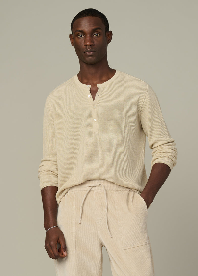 トップス SEESEE BIGNYLON HENLEY DRAWSTRINGS SS Henley Sweater | Winter Sand Cotton-Linen Classic Fit Sweater