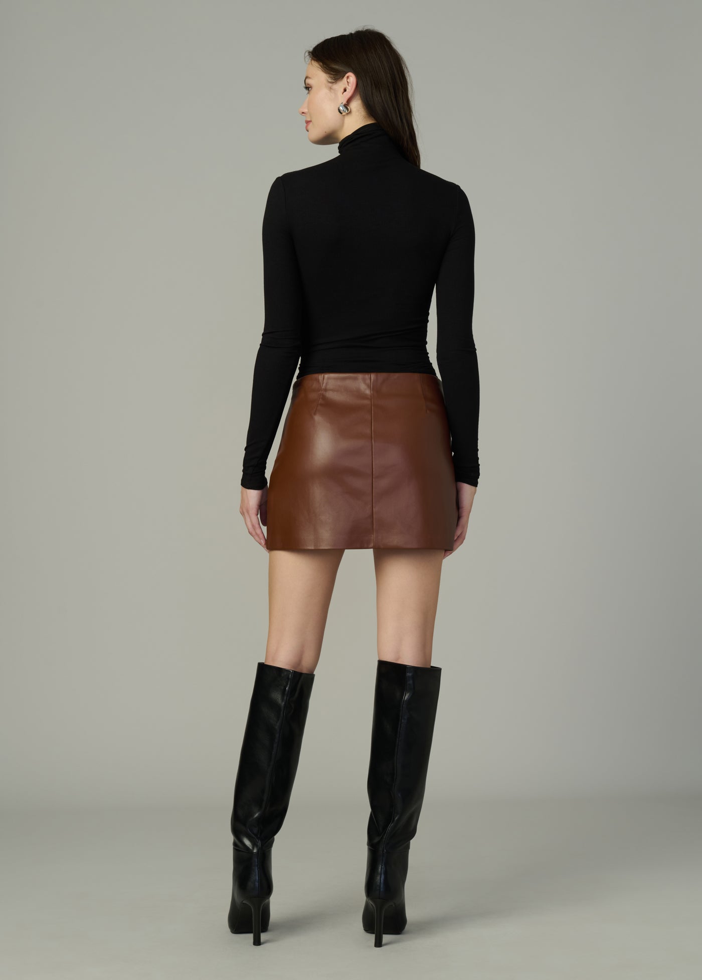 パンツ Herlipto Vegan Leather Mini Skort M Vegan Leather Mini Skort｜ショートパンツ・ハーフパンツ