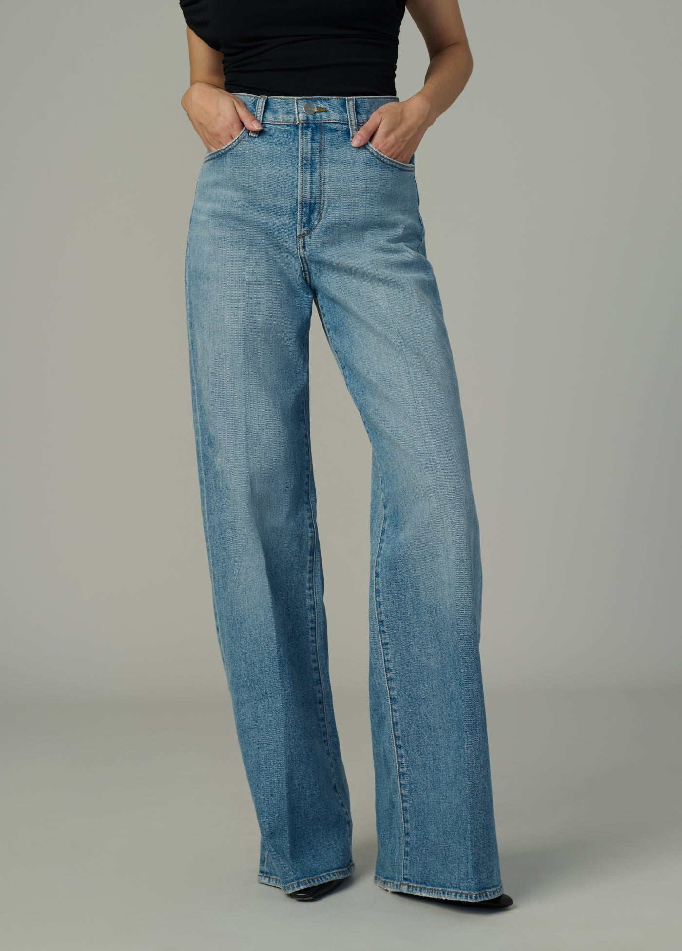 tlqvsr5382_visionary_b.jpg?v=