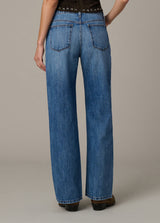 VINTAGE LIGHT WASH